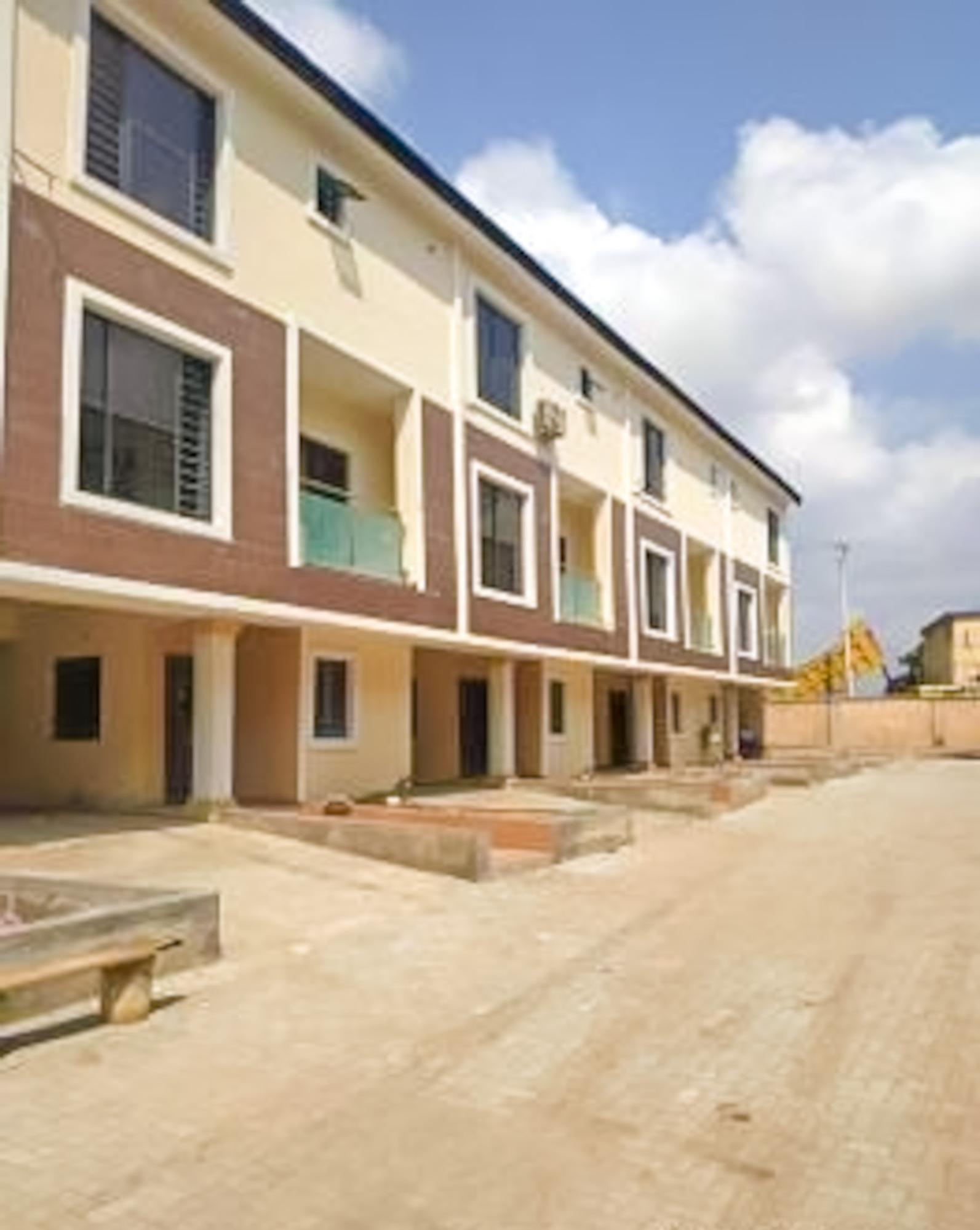 Popular Estates - Surulere, Lagos