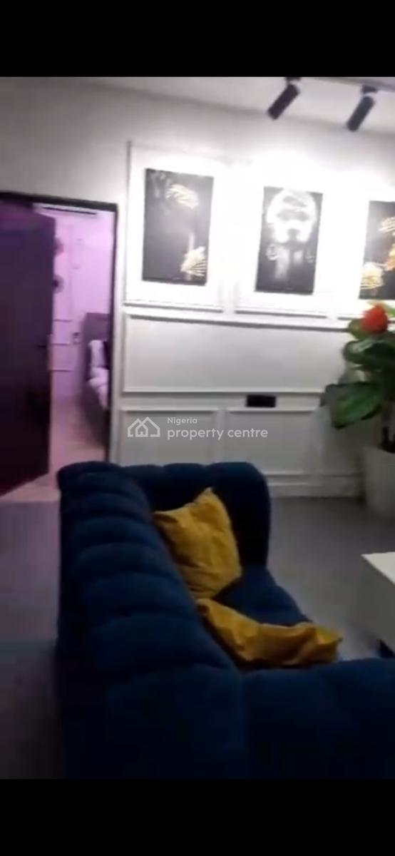 2 Bedrooms Flat, Oregunwa Street, Oregun, Ikeja, Lagos, Flat / Apartment Short Let