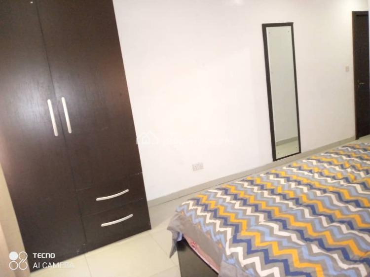 Spacious 3 Bedroom, Osapa, Lekki, Lagos, Flat / Apartment Short Let