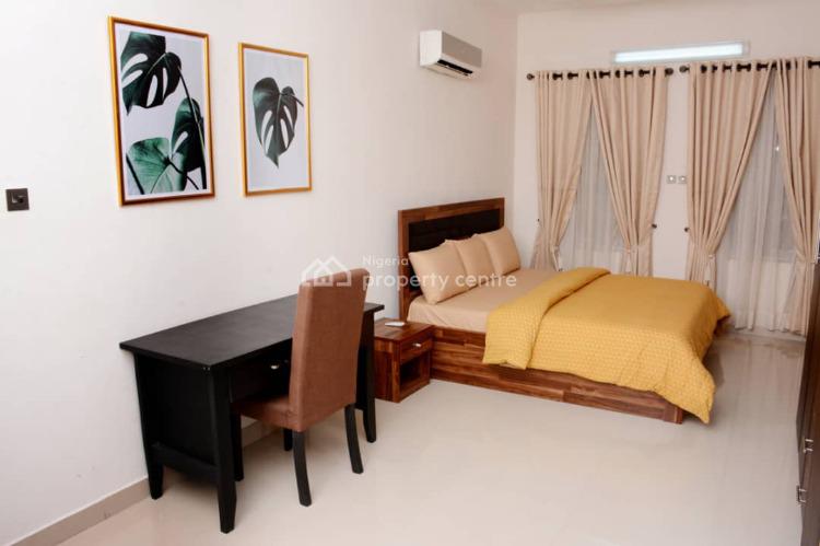 Spacious 3 Bedroom with Quality Interior, Lekki, Lagos, Flat / Apartment Short Let
