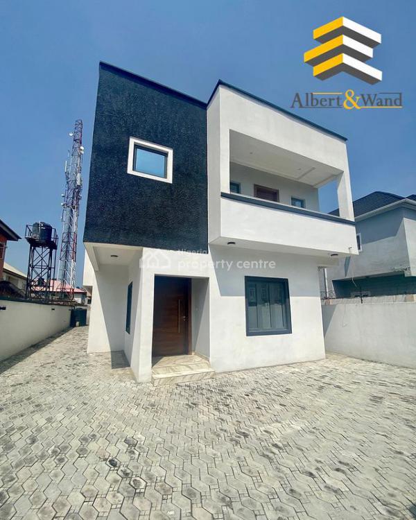 For Sale 5 Bedroom Fully Detached House, Lekki Phase 1, Lekki, Lagos