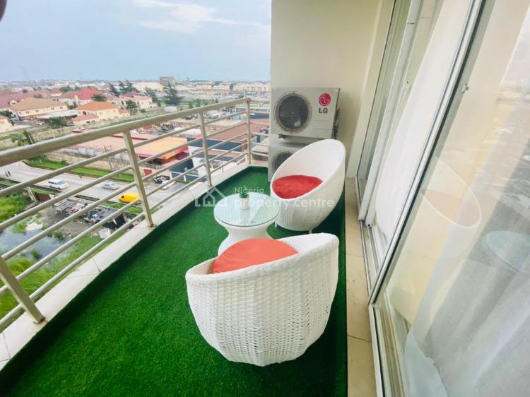 a Superb Luxury 4 Bedroom Apartment with Excellent Wi-fi and Netflix, Ikate, Lekki, Lagos, Flat / Apartment Short Let
