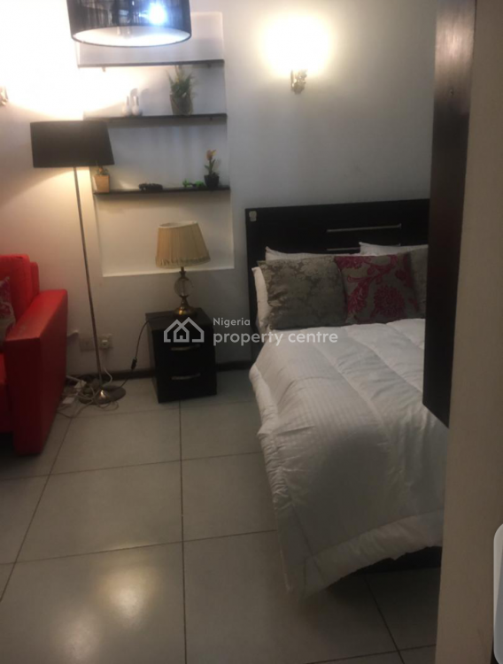 Self Contained in a Clean Compound, Shoprite Road, Jakande, Lekki, Lagos, Self Contain (single Rooms) Short Let