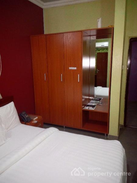 Finishing Touches Suites. Lodging/accommodation at Best Rates, Ayo Bus Stop, Olukonla, Ajah, Lagos, Flat / Apartment Short Let