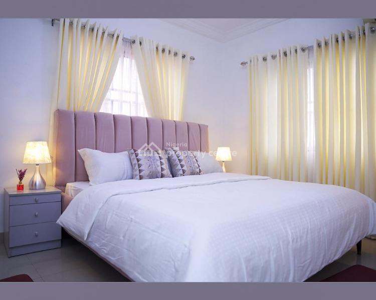 Luxury 3 Bedrooms with Table Tennis, Mende, Maryland, Lagos, Flat / Apartment Short Let