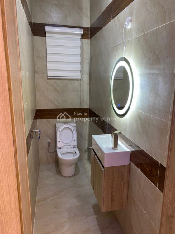 2 Bedroom Apartment, Lekki Phase 1, Lekki, Lagos, Flat / Apartment Short Let