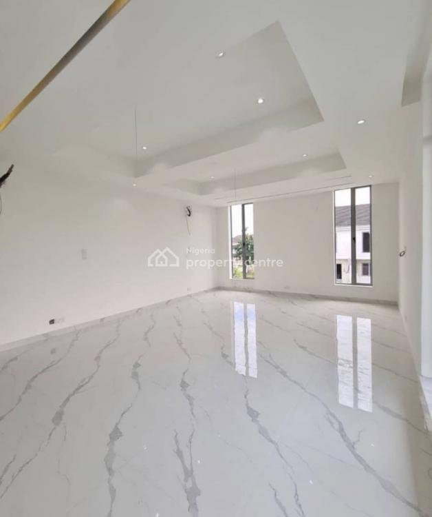 For Sale Lovely Contemporary 5 Bedroom Detached House, Lakeview Park