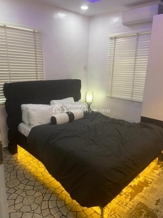 Luxury 1 Bedroom and a Sitting Room, Wegbo Street Bickersteth Estate Onike, Yaba, Lagos, Mini Flat (room and Parlour) Short Let