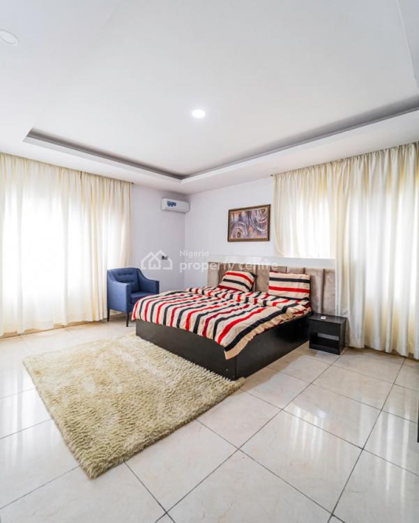 3 Bedrooms Apartment with Ps 5, New Horizon 2 Estate, Ikate, Lekki, Lagos, Flat / Apartment Short Let