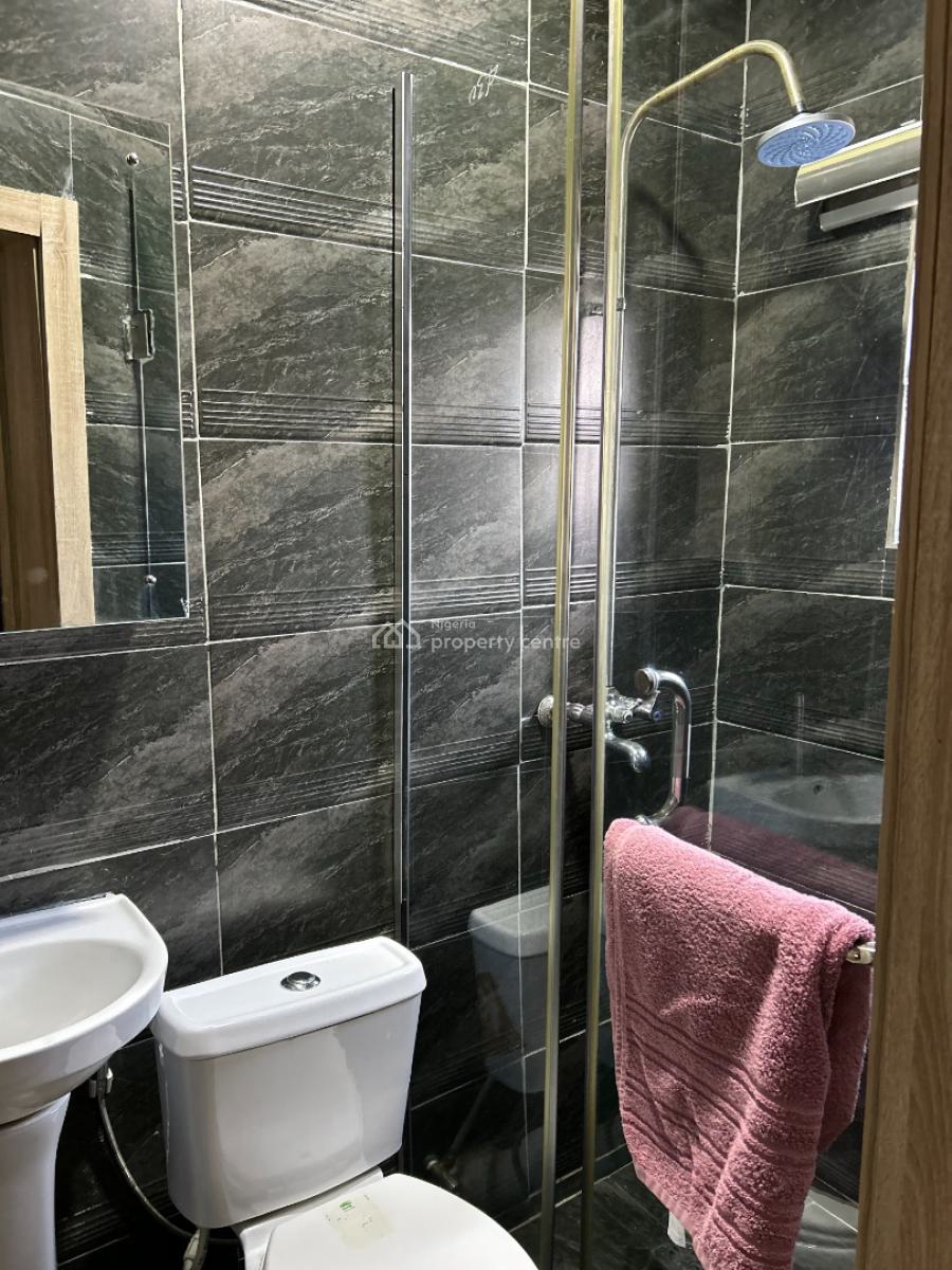 Entire Minimaslist 2 Bedroom Flat with Comfort Amenities, Ikota Villa, Ikota, Lekki, Lagos, Flat / Apartment Short Let