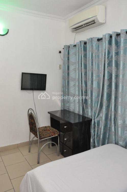 3 Bedroom Flat, Ikeja, Lagos, Flat / Apartment Short Let