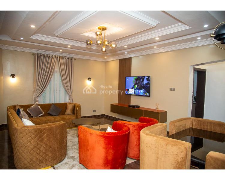 Luxury  Bedroom with Bathtub, Off Freedom Way, Lekki Phase 1, Lekki, Lagos, Flat / Apartment Short Let