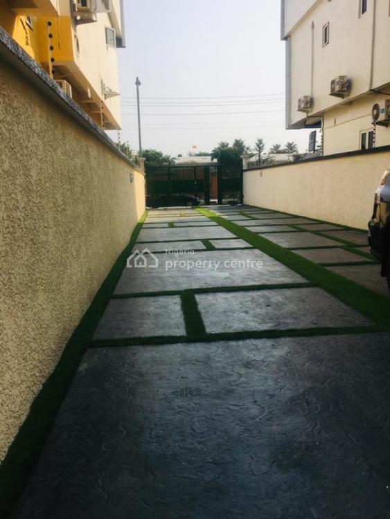 Luxury 4 Bedrooms Semi Detached Duplex, Chevron Alternative Route, Igbo Efon, Lekki, Lagos, Semi-detached Duplex Short Let
