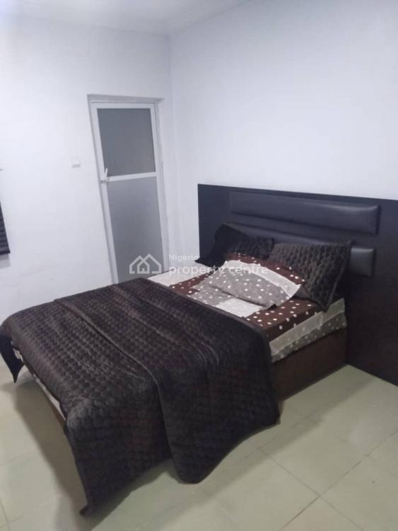 Fully Furnished 2 Bedroom Flat, Omole Phase 2, Ikeja, Lagos, Flat / Apartment Short Let