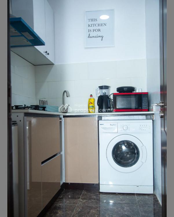 One Bedroom Studio Apartment, Off Freedom Way, Lekki Phase 1, Lekki, Lagos, Flat / Apartment Short Let
