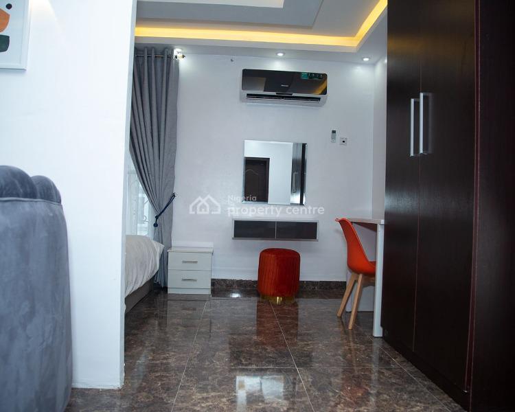 One Bedroom Studio Apartment, Off Freedom Way, Lekki Phase 1, Lekki, Lagos, Flat / Apartment Short Let