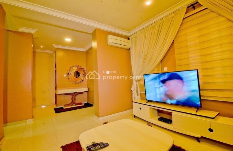 Luxury 4 Bedroom with Excellent Facilities, Lekki Phase 1, Lekki, Lagos, House Short Let