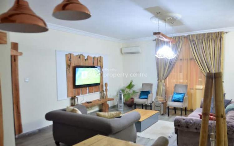 a Comfy 2 Bedroom in a Serene Estate, Phase 1, Katampe, Abuja, Flat / Apartment Short Let