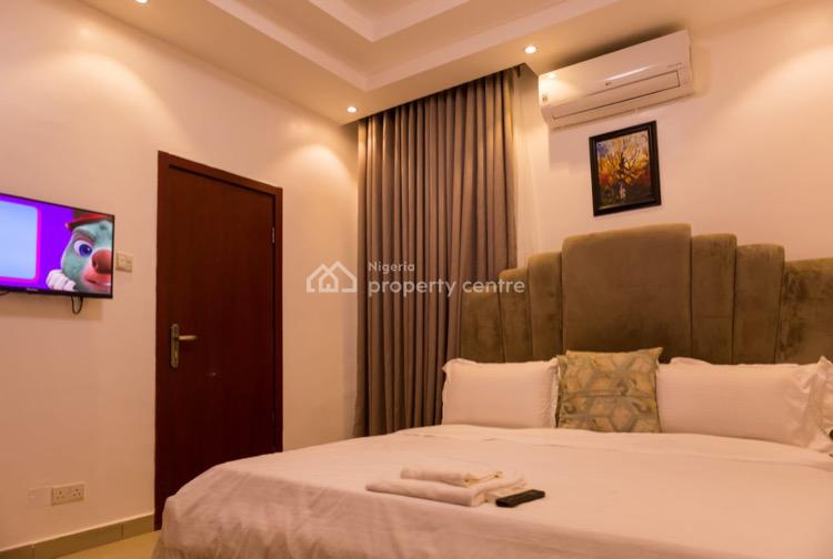 Luxury 3 Bedroom Apartment, Cadogan Place Estate, Osapa, Lekki, Lagos, Flat / Apartment Short Let