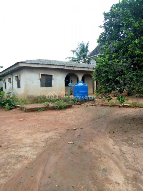 For Sale 4 Bedroom Bungalow, Mowo Nla, Ikorodu, Lagos 4 Beds, 4 Baths Nigeria Property