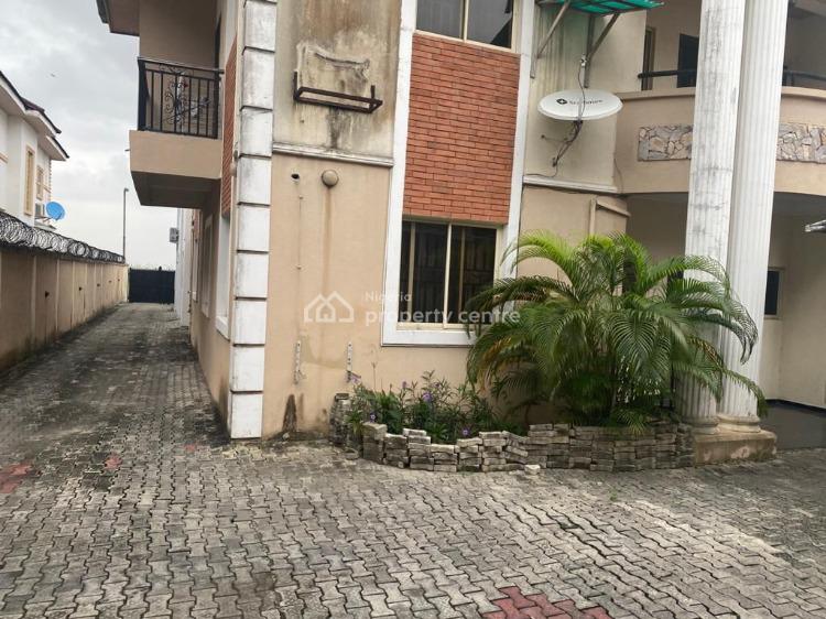 For Sale Land With Building Of 8bedroom Duplex On 907sqm Land