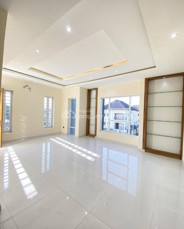 For Sale Spacious 5 Bedroom Fully Detached Contemporary House With Rooms Bq, Lakeview Estate