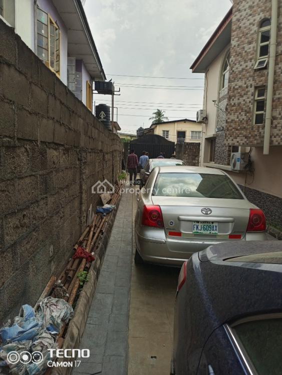 For Sale 3 Bedroom Bungalow, Sura Mogaji Street Off Coker Road