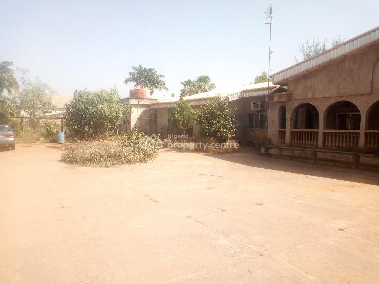 For Sale Luxury Six Bedroom Bungalow With Two Rooms, Libya Road