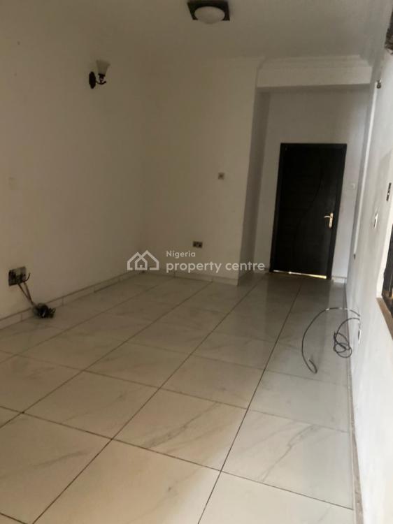 For Rent Shared Apartment, Chevron, Lekki, Lagos 1 Beds, 1 Baths
