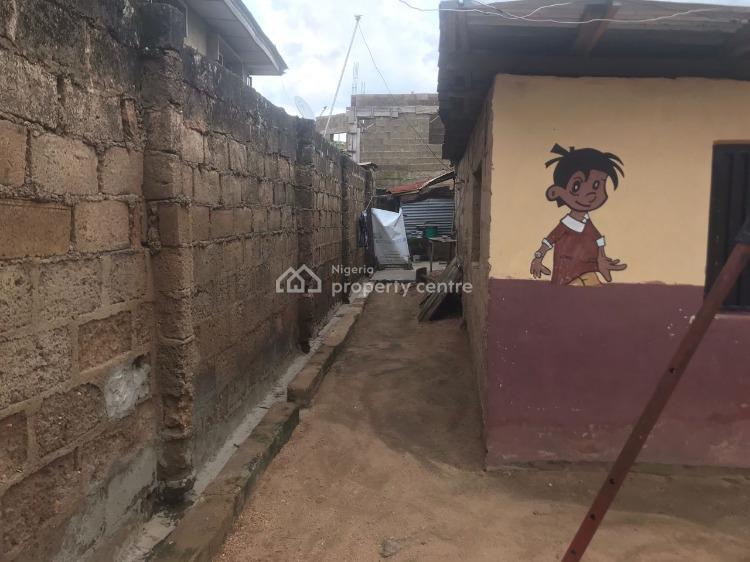 For Sale 6class Rooms On A Gated Plot Of Land, 23 Adewumi Street
