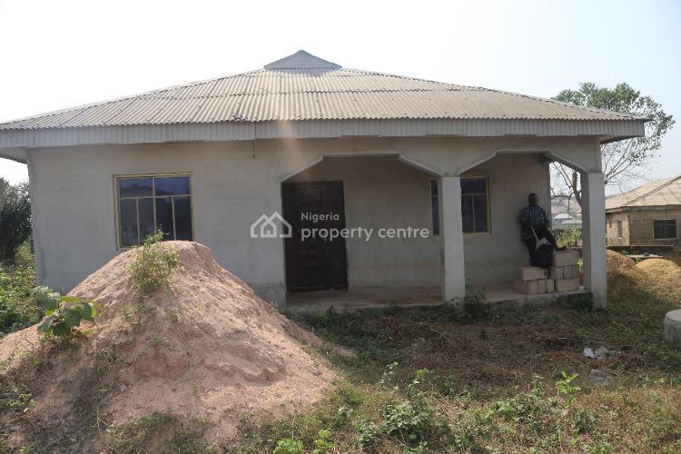 For Sale 8 Bedroom Bungalow, Mfm Estate Iyana Ilogbo, Sango, AdoOdo