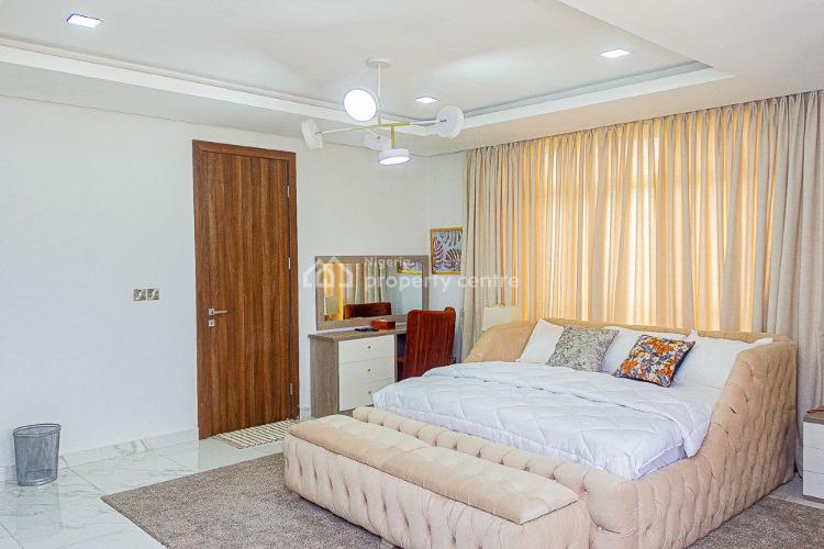 Luxury 2 Bedrooms Waterfront Apartment with Pool, Banana Island, Ikoyi, Lagos, Flat / Apartment Short Let