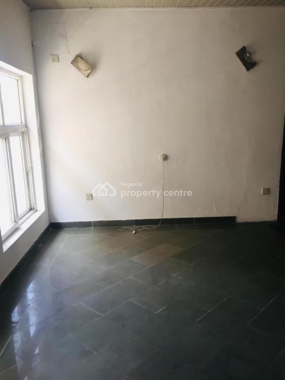 For Sale 4 Bedroom Terrace, Oniru Estate, Off Palace Road, Oniru