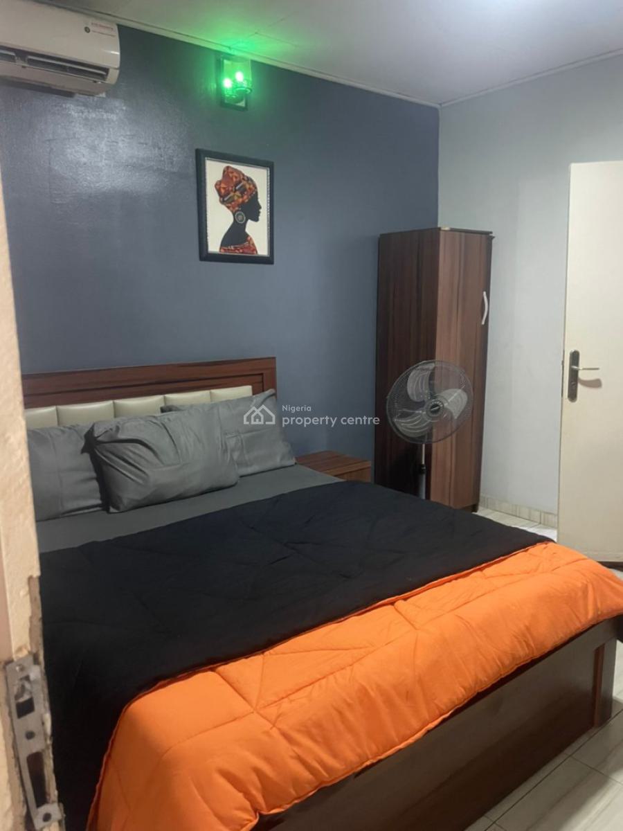 Cute Studio Apartment, Talabi Street, Boet Estate, Oba Akran, Ikeja, Lagos, Self Contain (single Rooms) Short Let