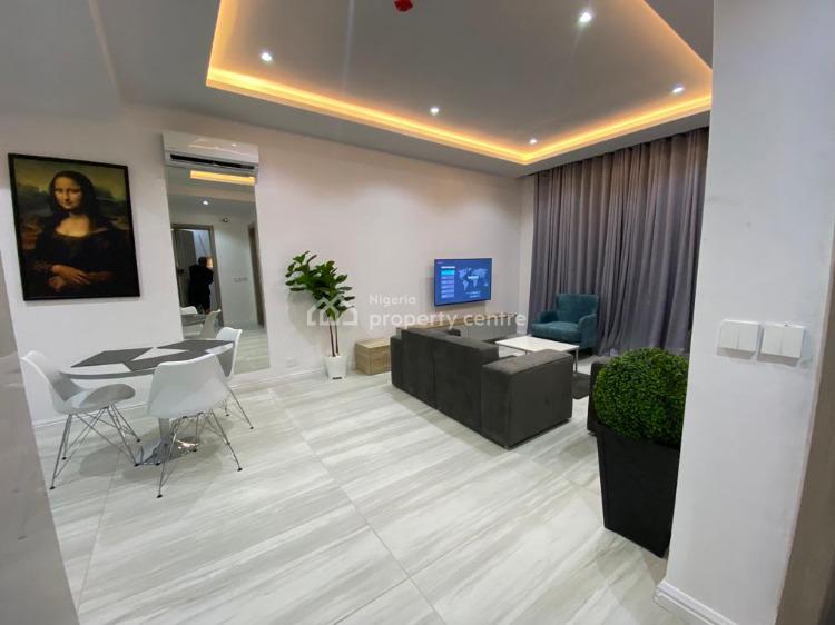 Cozy  2 Bedroom Apartment, Beside Richmond Estate Gate 2, Lekki, Lagos, Flat / Apartment Short Let