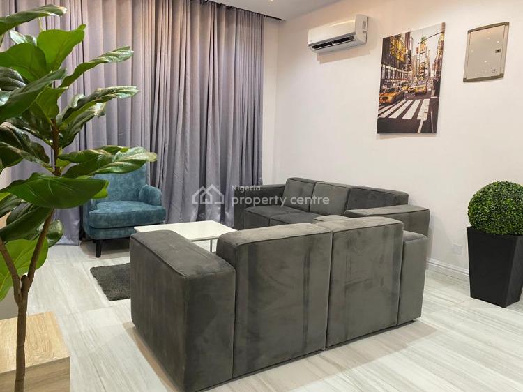 Cozy  2 Bedroom Apartment, Beside Richmond Estate Gate 2, Lekki, Lagos, Flat / Apartment Short Let