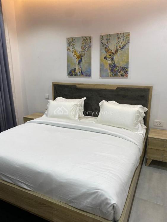 Cozy  2 Bedroom Apartment, Beside Richmond Estate Gate 2, Lekki, Lagos, Flat / Apartment Short Let
