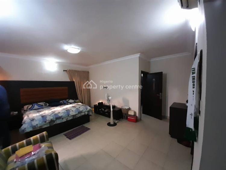 For Sale 3 Bedroom Bungalow, Ogijo, Ikorodu, Lagos 3 Beds, 4 Baths