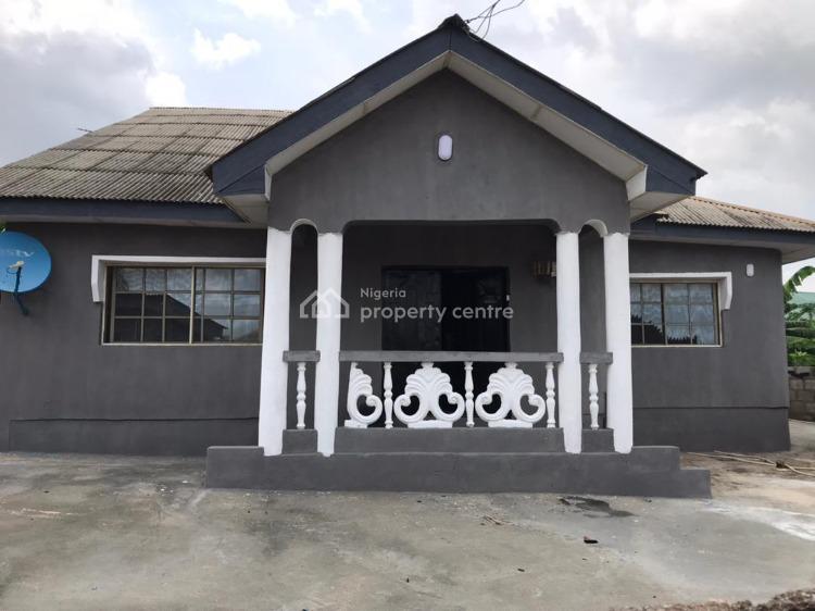 For Sale 5 Bedroom Bungalow With A Shop, Gbonagun Near Obantoko