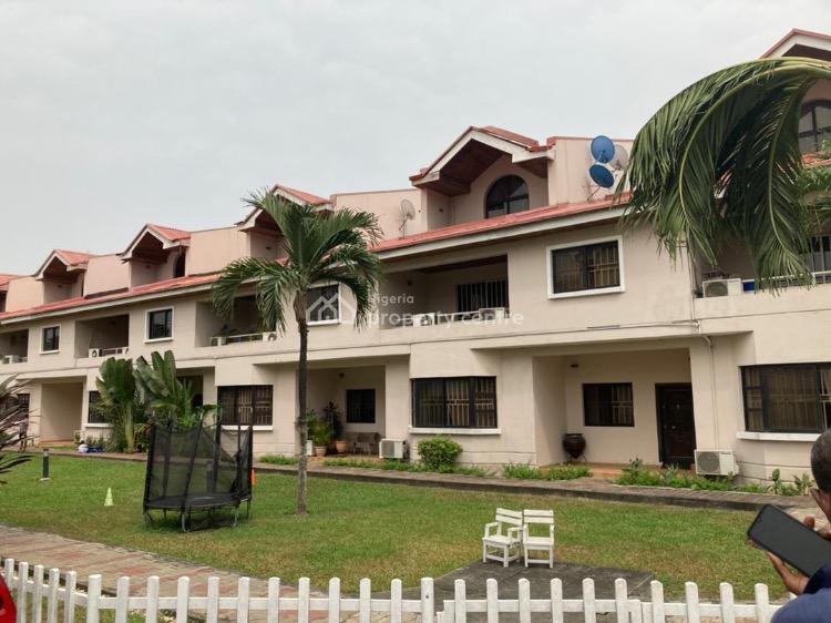 For Rent Luxury 4 Bedroom With Excellent Facilities, Alexander Road