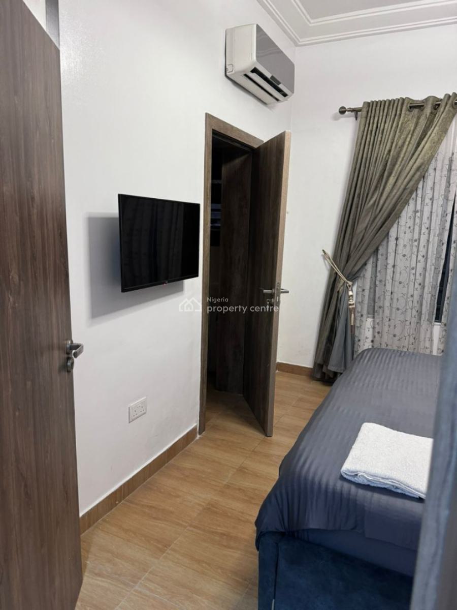 Exquisite Three/two Bedrooms Apartment, All Ensuite, Ismail Estate, Idiroko, Maryland, Lagos, Flat / Apartment Short Let
