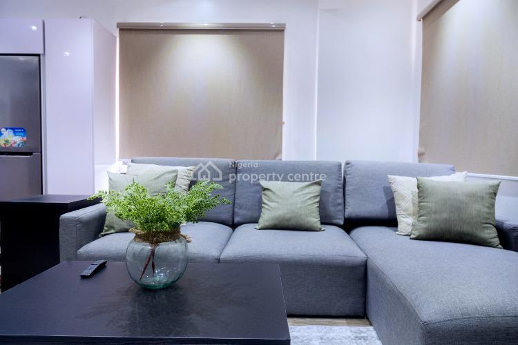 3 Bedrooms Apartment, No.1, Scandic Court Estate, Our Daily Manna Close, Chisco Bus Stop, Ik, Ikate Elegushi, Lekki, Lagos, Flat / Apartment Short Let