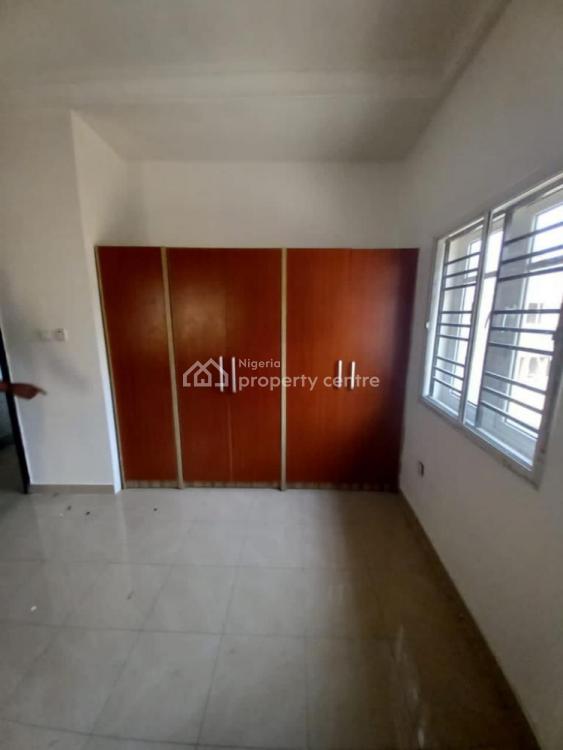 For Rent Fully Serviced 2 Bedroom Apartment, Mobil Road, Ilaje, Ajah