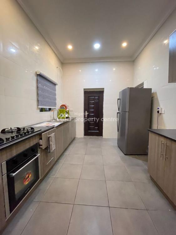 Luxurious 3 Bedrooms with Swimming Pool, Ayodele Odubiyi Street, Off Folashade Awe Street, Oniru, Victoria Island (vi), Lagos, Flat / Apartment Short Let