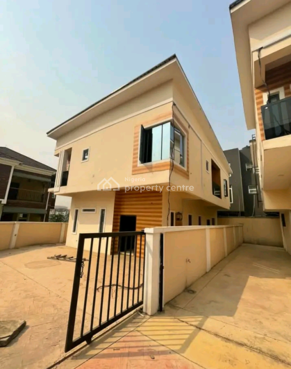 For Sale 4 Bedroom Detached Duplex With Bq, Kola Amodu, GRA Phase 2