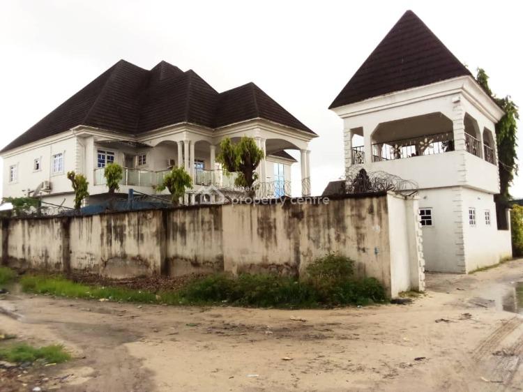 For Sale 6 Bedroom Duplex, At Ugheli, Ughelli North, Delta 6 Beds, 6