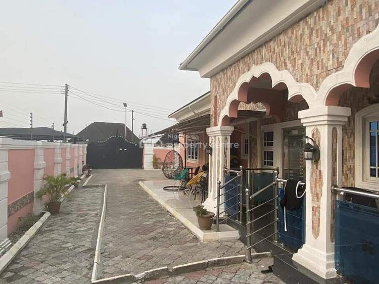 For Sale Luxury 4 Bedroom Bungalow, Enerhen Road, Warri, Delta 5