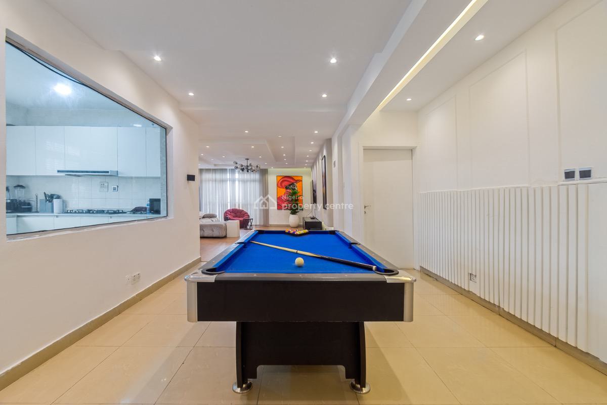 3 Bedrooms Luxury Waterfront Apartment, Admiralty Close, Lekki Phase 1, Lekki, Lagos, Flat / Apartment Short Let