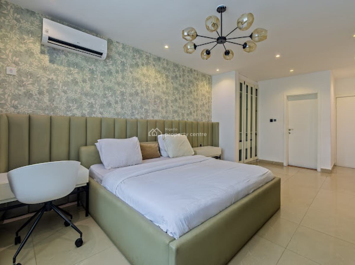3 Bedrooms Luxury Waterfront Apartment, Admiralty Close, Lekki Phase 1, Lekki, Lagos, Flat / Apartment Short Let
