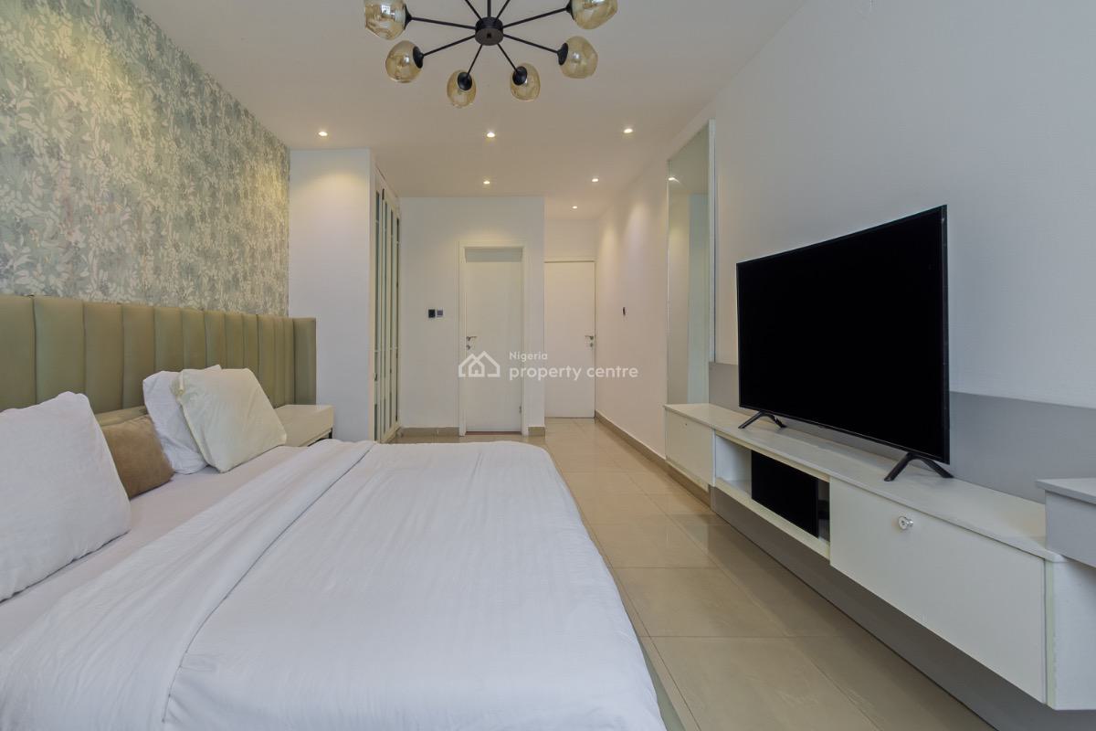 3 Bedrooms Luxury Waterfront Apartment, Admiralty Close, Lekki Phase 1, Lekki, Lagos, Flat / Apartment Short Let